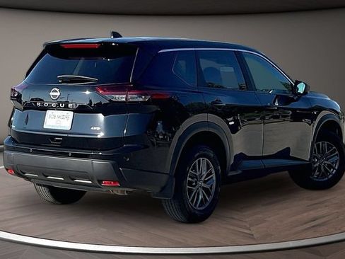 Certified 2026 Nissan Rogue S AWD/4WD image 2