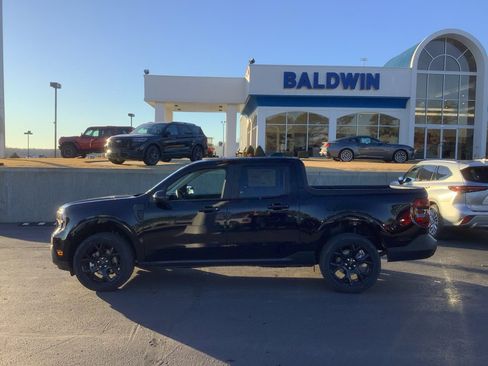 New 2025 Ford Maverick XLT w/ Black Appearance Package image 4