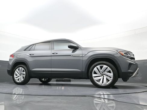 Used 2021 Volkswagen Atlas Cross Sport SE image 20