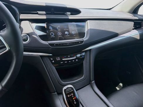 Used 2019 Cadillac XT5 Premium Luxury FWD image 29
