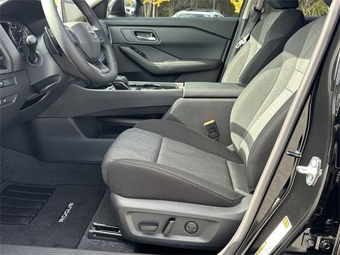 New 2026 Nissan Rogue SV image 10