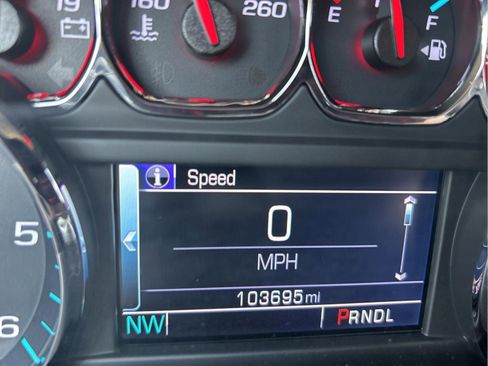 Used 2018 Chevrolet Silverado 1500 LT w/ All Star Edition image 16