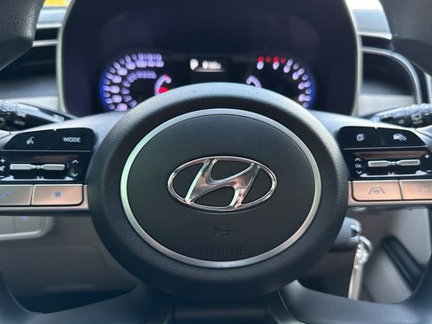 Used 2022 Hyundai Tucson SE image 26