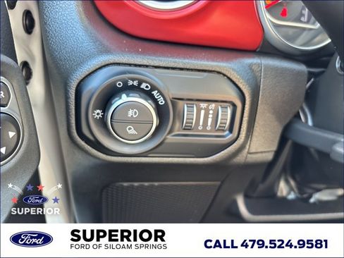 Used 2022 Jeep Gladiator Rubicon w/ LED Lighting Group AWD/4WD image 23