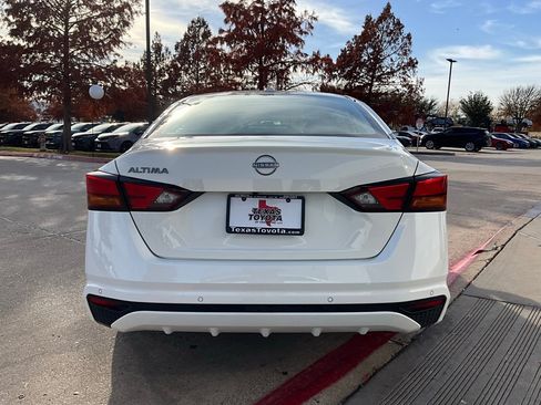 Used 2025 Nissan Altima 2.5 SV image 7