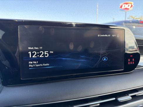 Used 2024 Hyundai Palisade Calligraphy image 19