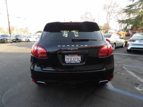 Used 2014 Porsche Cayenne image 12
