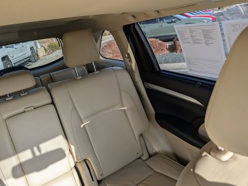 Used 2015 Toyota Highlander XLE image 14