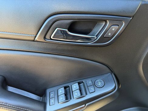 Used 2020 Chevrolet Suburban LT image 62