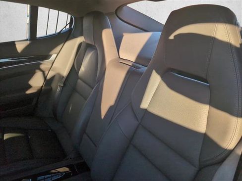 Used 2016 Porsche Panamera 4 Edition image 19
