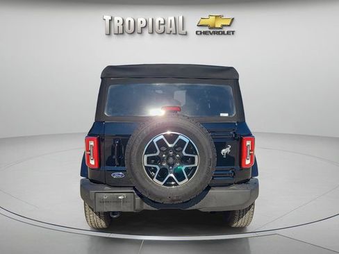 Used 2023 Ford Bronco Outer Banks image 4