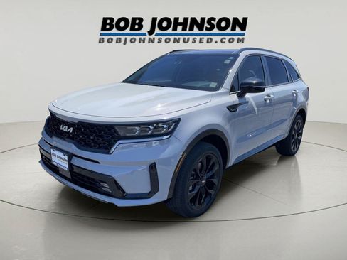 Used 2023 Kia Sorento SX AWD/4WD image 7