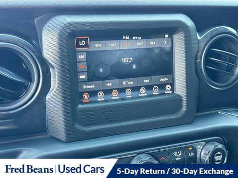 Used 2022 Jeep Wrangler Unlimited Sport AWD/4WD image 16
