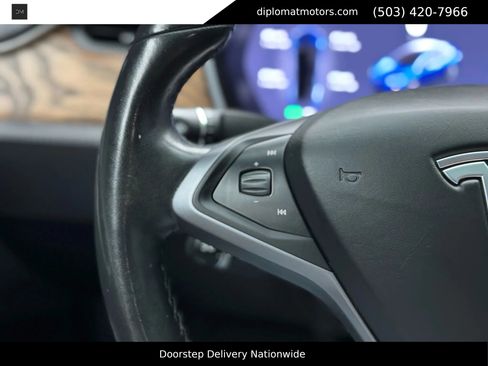 Used 2018 Tesla Model X 100D image 28