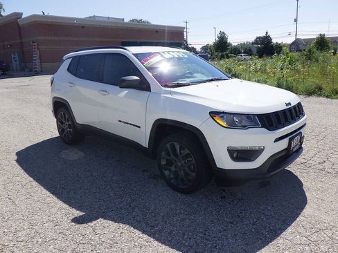 Used 2021 Jeep Compass Latitude AWD/4WD image 5
