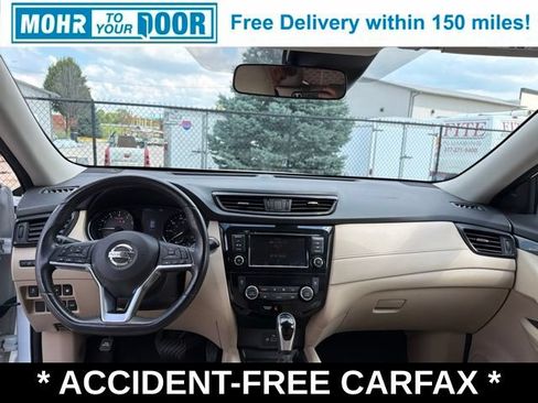Used 2020 Nissan Rogue SV FWD image 44