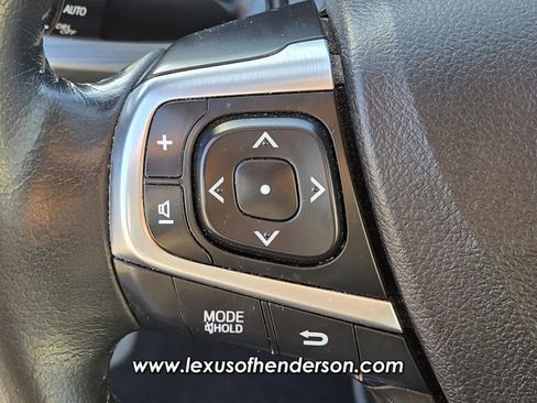 Used 2015 Toyota Camry XLE w/ Moonroof Package image 24