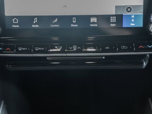 New 2026 Jeep Grand Wagoneer 4WD image 24