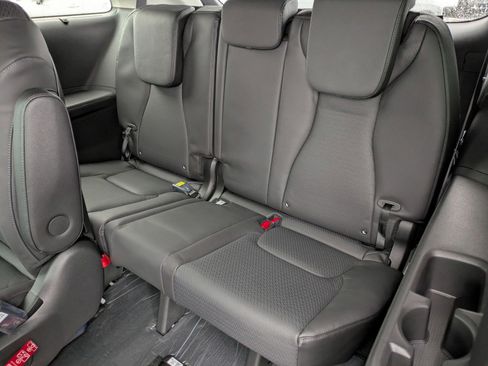 New 2025 Kia Carnival SX Prestige FWD image 26