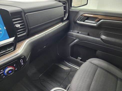 Used 2023 Chevrolet Silverado 1500 RST w/ Redline Edition image 12