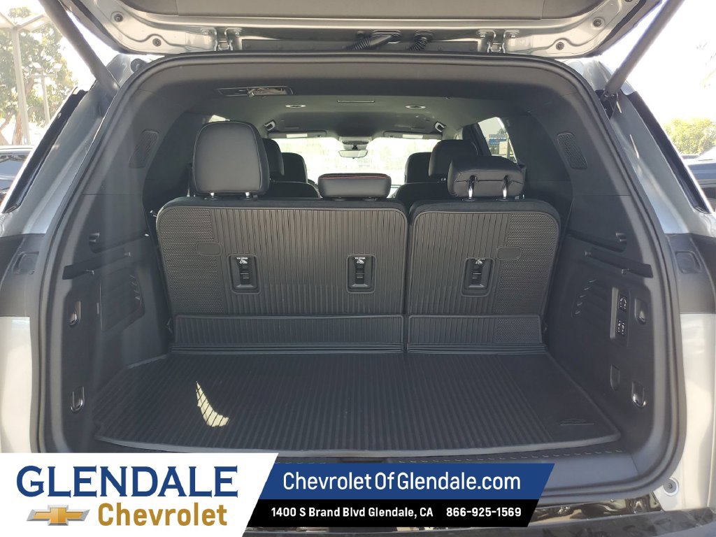 New 2026 Chevrolet Traverse RS w/ LPO, Floor Liner Package FWD image 12