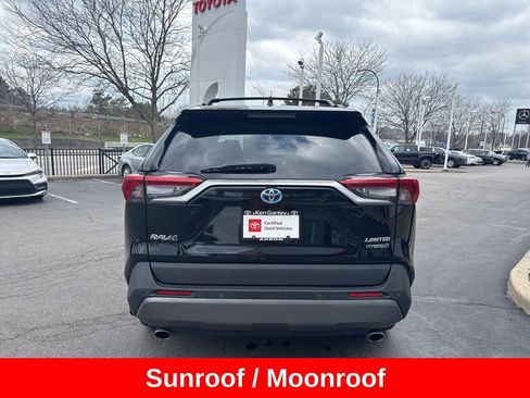 Used 2021 Toyota RAV4 Limited image 7