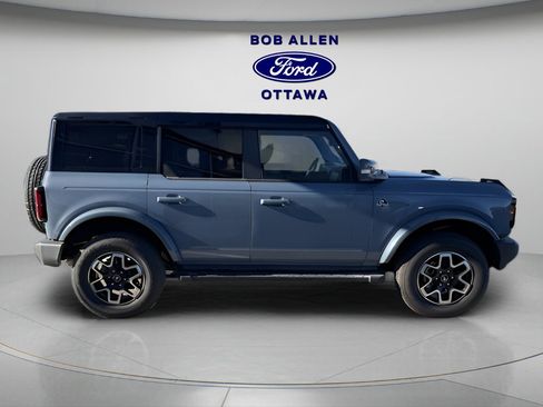 Used 2024 Ford Bronco Outer Banks image 6