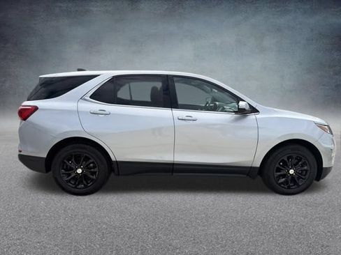 Used 2018 Chevrolet Equinox LT FWD image 6