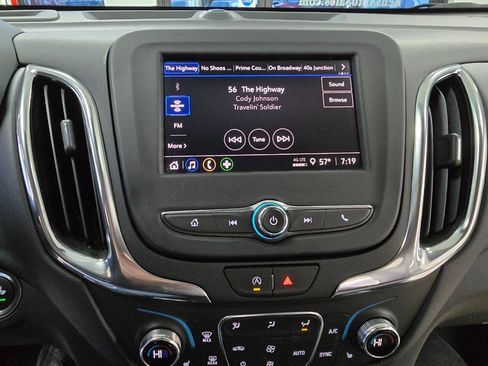 Used 2022 Chevrolet Equinox LT image 31