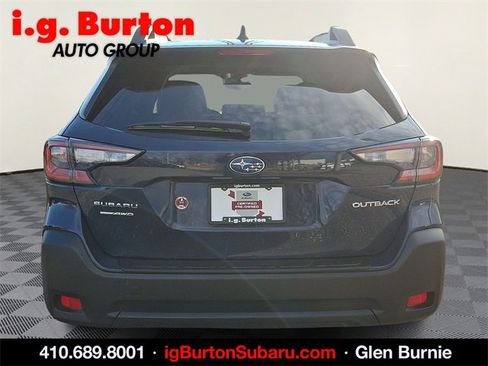 Used 2025 Subaru Outback Premium image 5