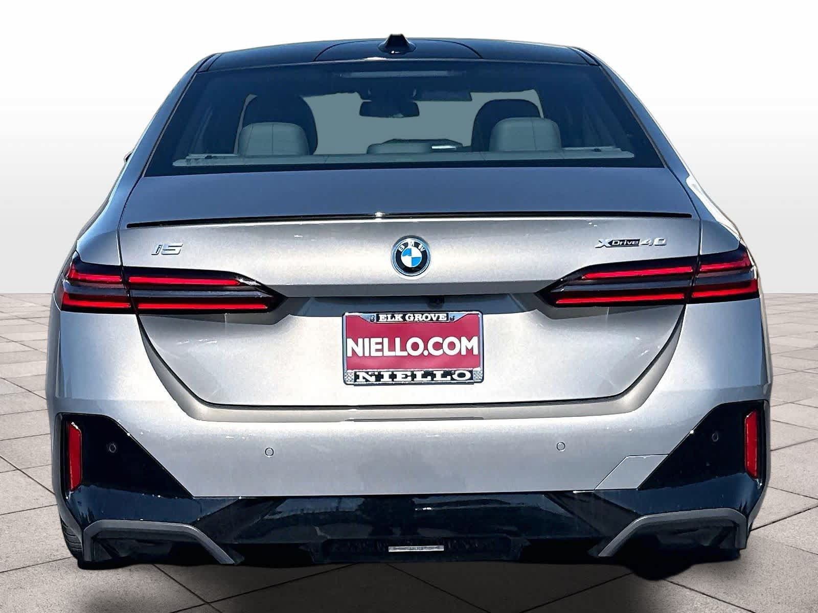 Used 2025 BMW i5 M60 w/ Executive Package AWD/4WD image 8
