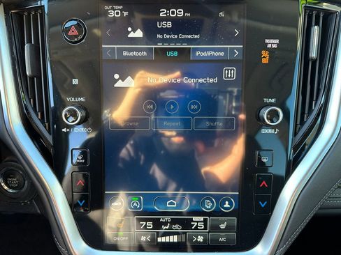 Used 2023 Subaru Outback Limited XT image 24