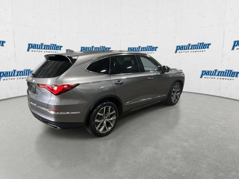 Used 2023 Acura MDX w/ Technology Package FWD image 11