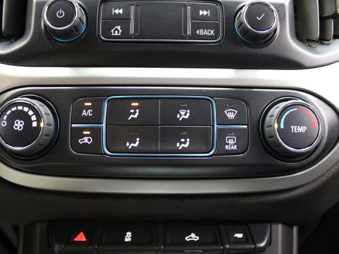 Used 2022 Chevrolet Colorado LT w/ LT Convenience Package AWD/4WD image 36