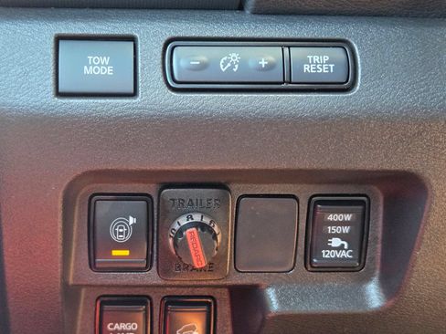 Used 2023 Nissan Frontier PRO-4X w/ Pro-4X Premium Package AWD/4WD image 32