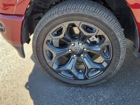 Used 2022 RAM 1500 Limited w/ Night Edition image 7