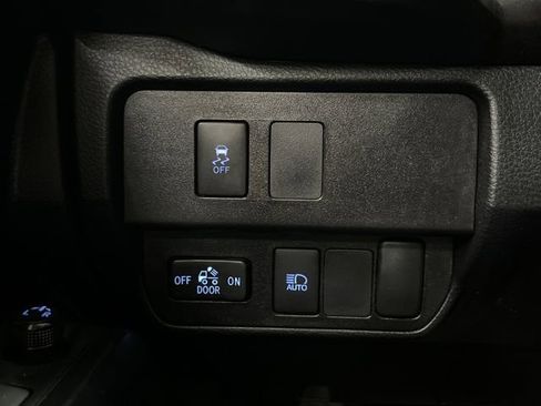 Used 2022 Toyota Tacoma SR image 22