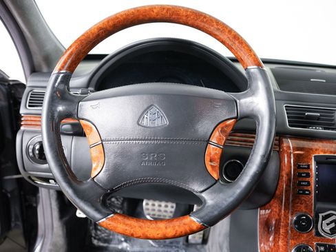 Used 2004 Maybach 57 image 18