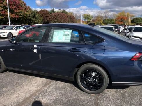 New 2025 Honda Accord SE image 7