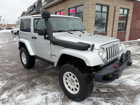 Used 2012 Jeep Wrangler Rubicon w/ PWR Convenience Group image 7