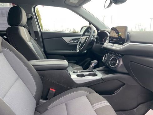 Used 2024 Chevrolet Blazer LT w/ Convenience Package image 30