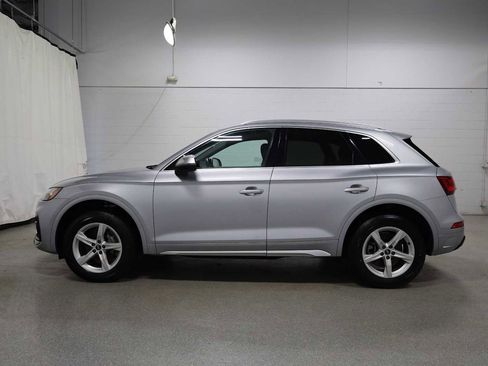 Used 2023 Audi Q5 2.0T Premium w/ Convenience Package image 2