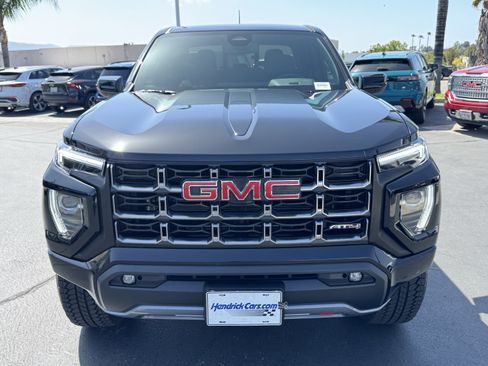 Used 2025 GMC Canyon AT4 w/ Nightfall Edition AWD/4WD image 3