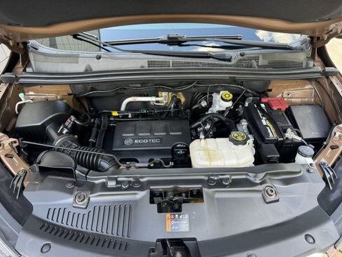 Used 2017 Buick Encore Preferred FWD image 2