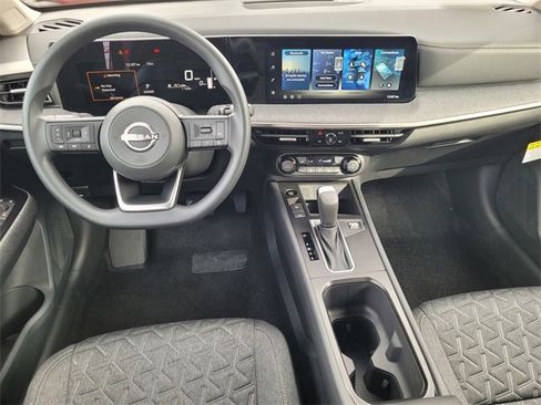 New 2026 Nissan Kicks SV w/ SV Premium Package image 7