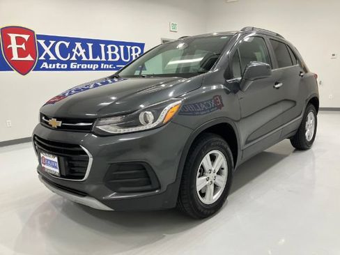 Used 2018 Chevrolet Trax LT w/ LT Convenience Package AWD/4WD image 6