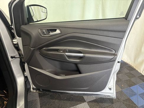 Used 2015 Ford Escape SE AWD/4WD image 12