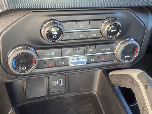 Used 2021 Ford Bronco Outer Banks image 18