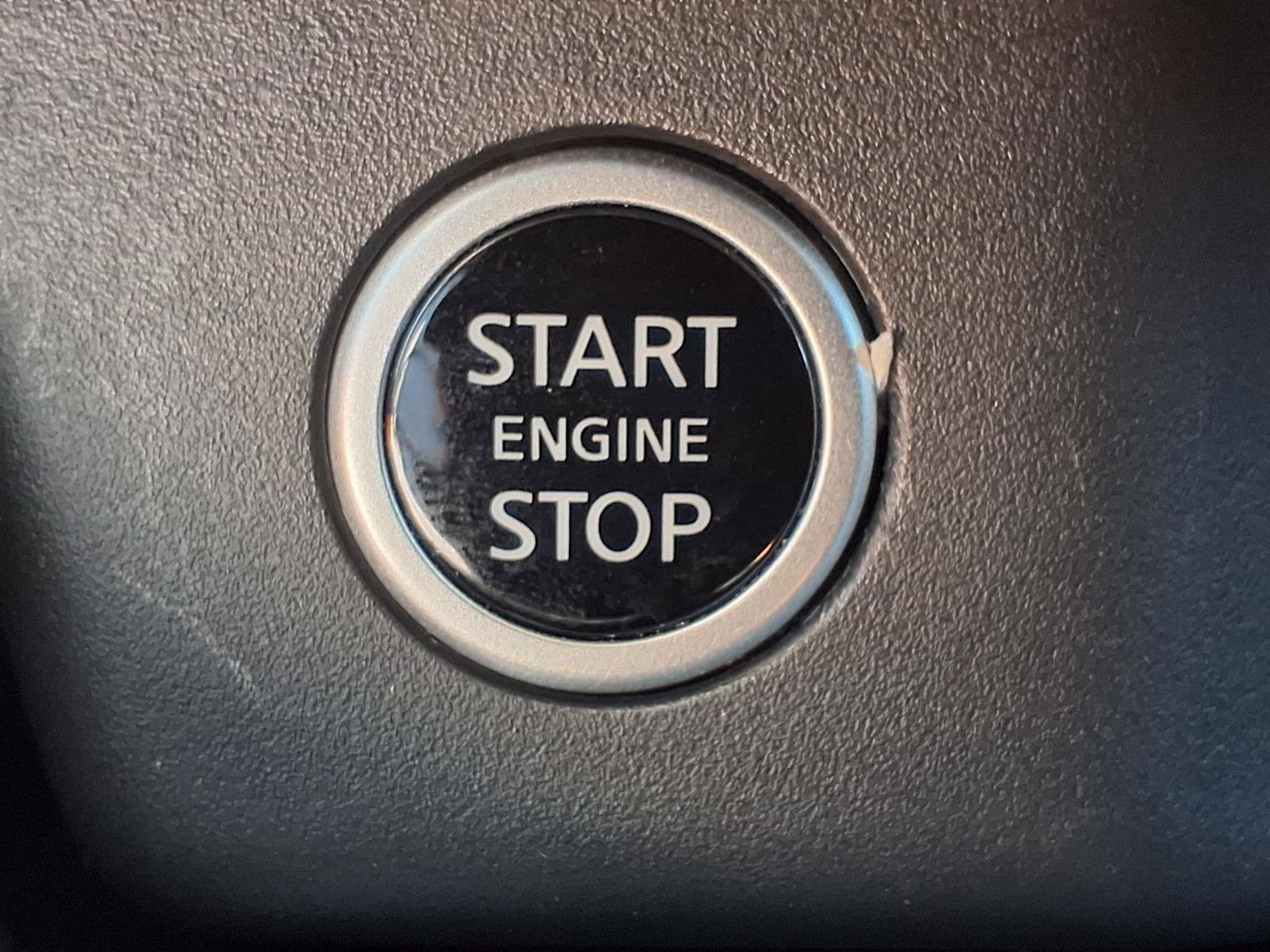 Used 2023 Nissan Rogue SV FWD image 24