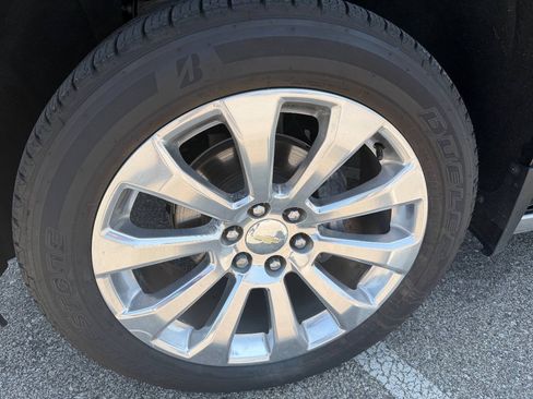 Used 2020 Chevrolet Silverado 1500 High Country AWD/4WD image 39